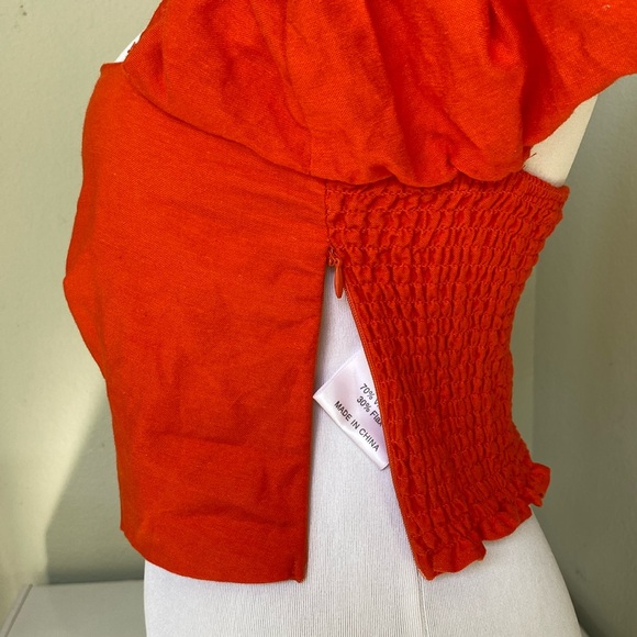 O.P.T. LULOU TOP - SIZE M / Bright Orange square neck/ Puff Sleeves - Picture 5 of 6